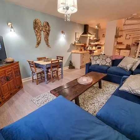 Stunning Luxury Vintage Duplex With Parking Vila Manchester Exterior foto